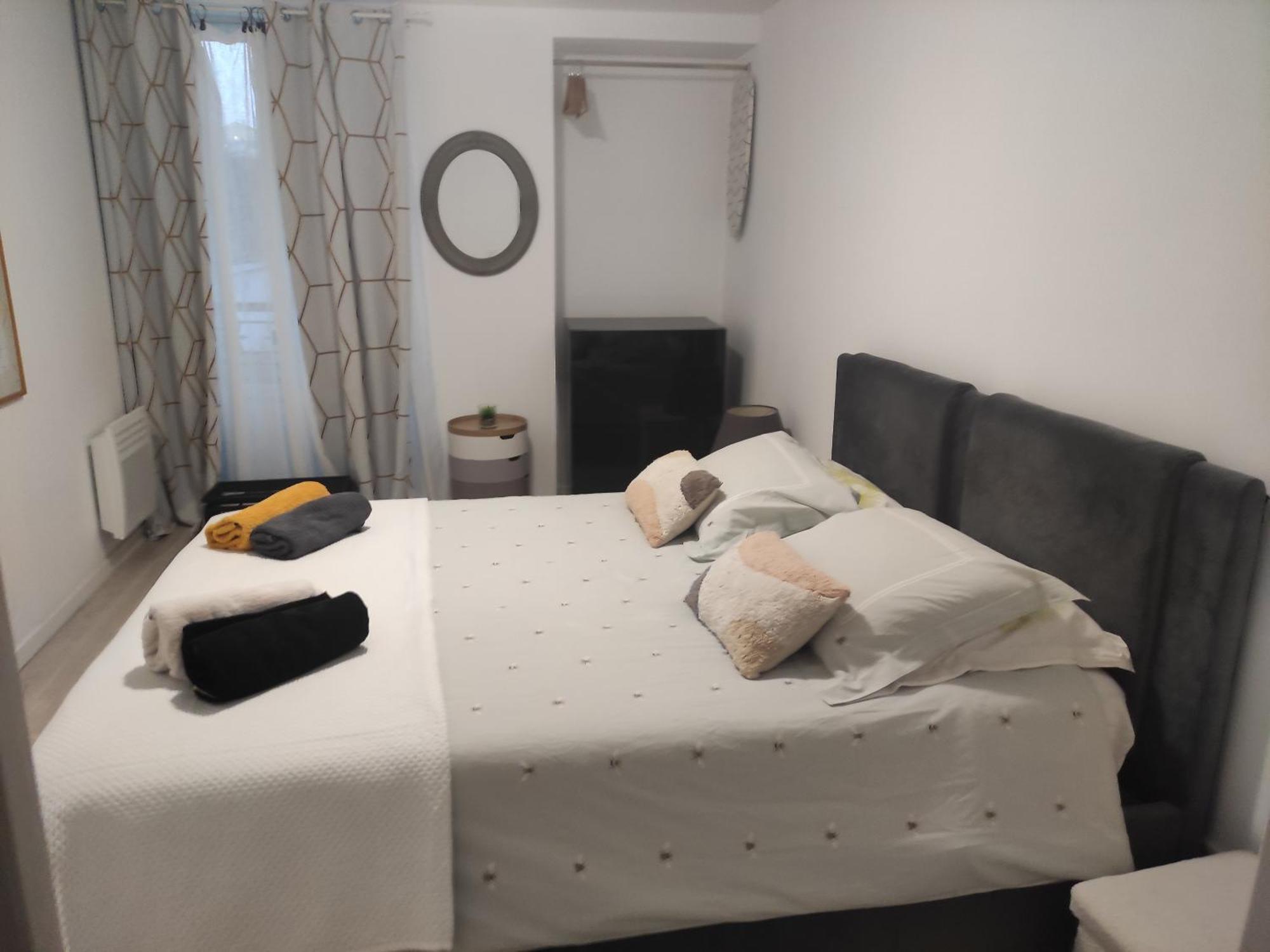 Appartement Paisible Clichy Εξωτερικό φωτογραφία
